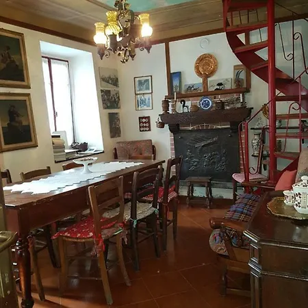 La Corte Del Poeta Arcumeggia