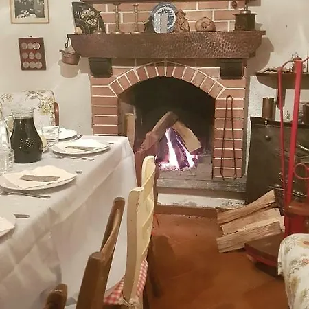 La Corte Del Poeta Bed & Breakfast Arcumeggia